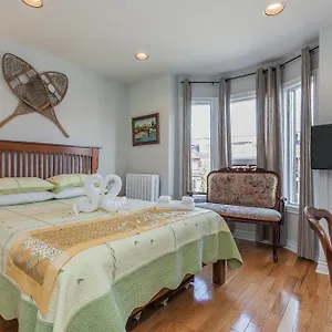 Rose Garden Bed & Breakfast Toronto